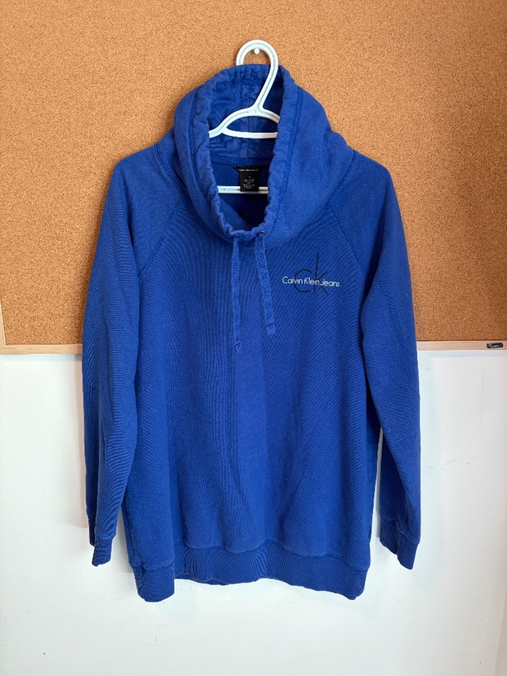 Calvin Klein Jeans Women’s Large Blue Cowl Neck Pullover Sweatshirt